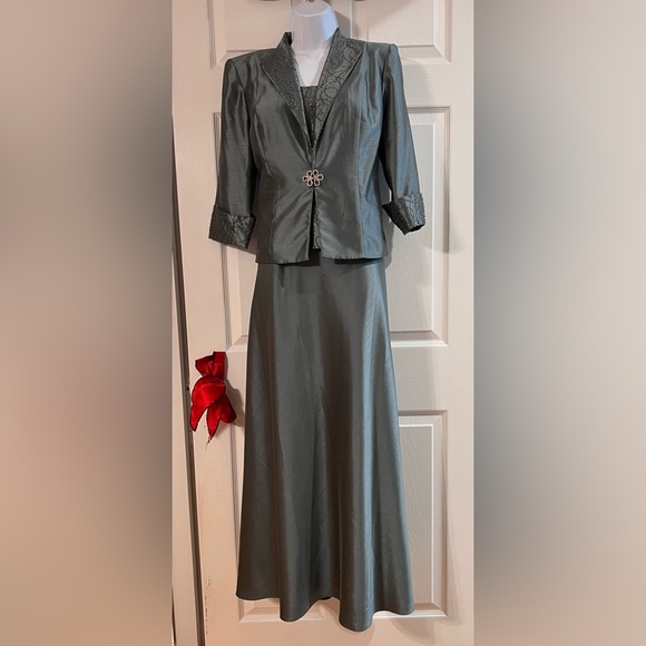 CACHET 2 pieces mother of the bride/groom dress SIZE 10P - Picture 3 of 17